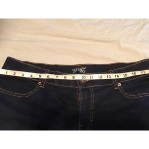 Tera & Sky 14W  Denim Shorts